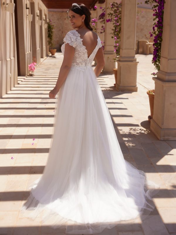Uriel Wedding Dress - Image 2