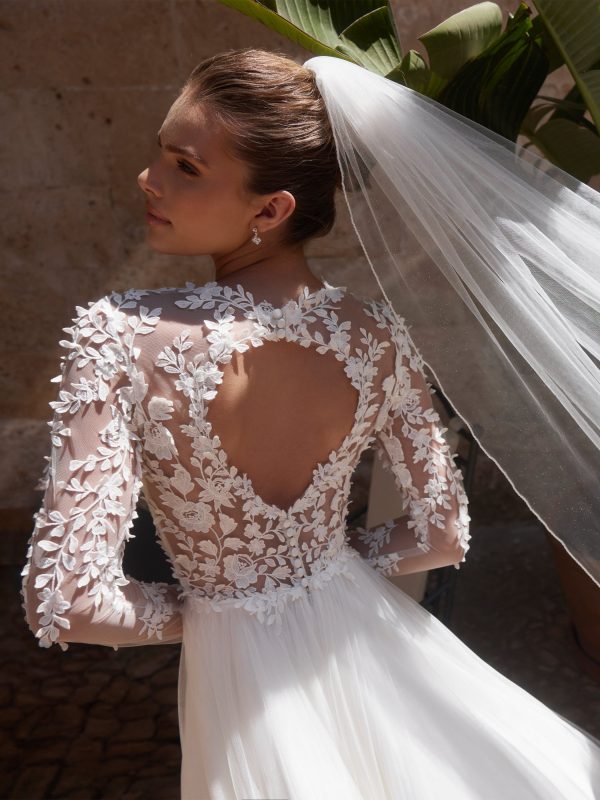 Cersey Wedding Dress - Image 6