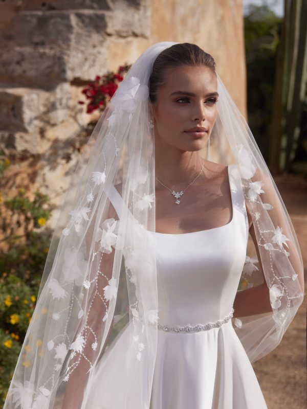 Levente Wedding Dress - Image 6