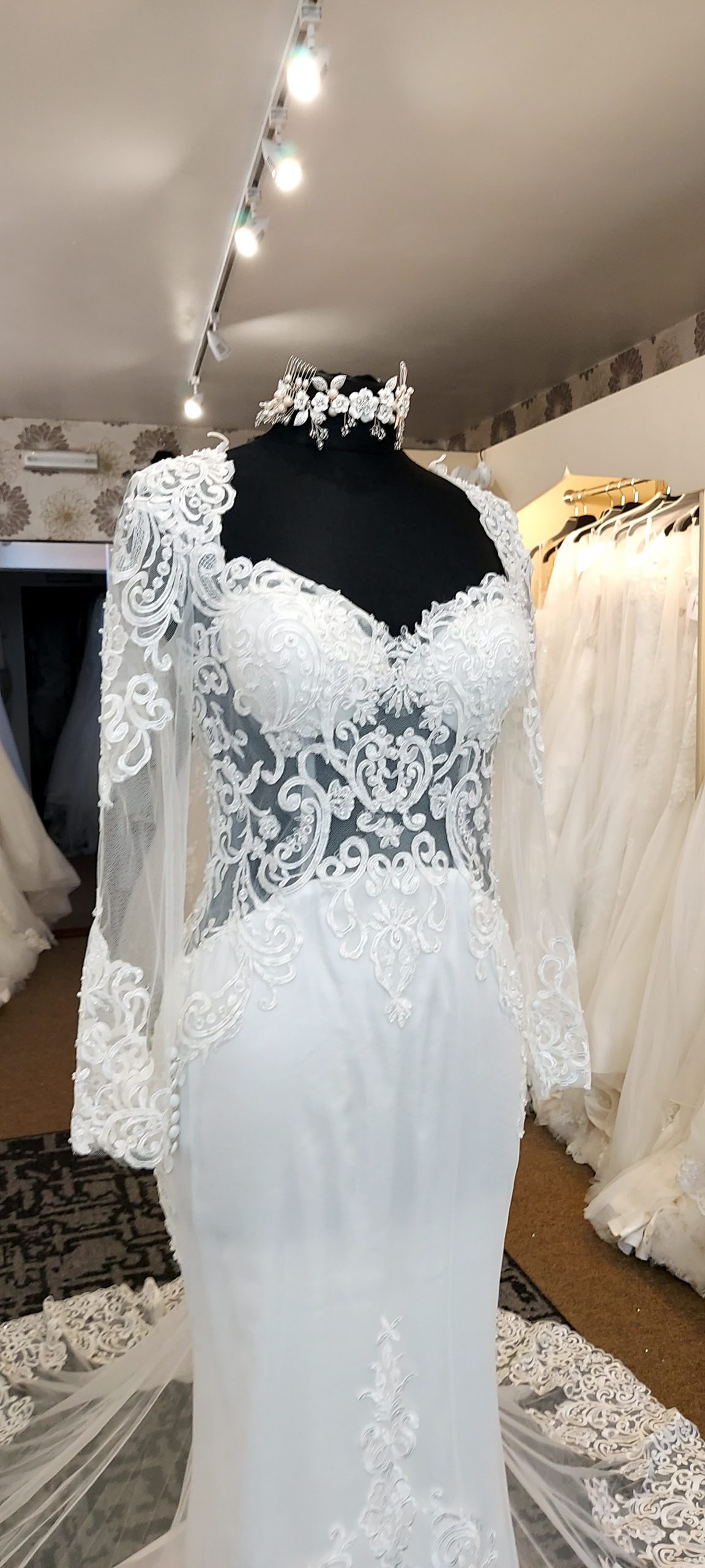 Flora Wedding Dress - Image 3